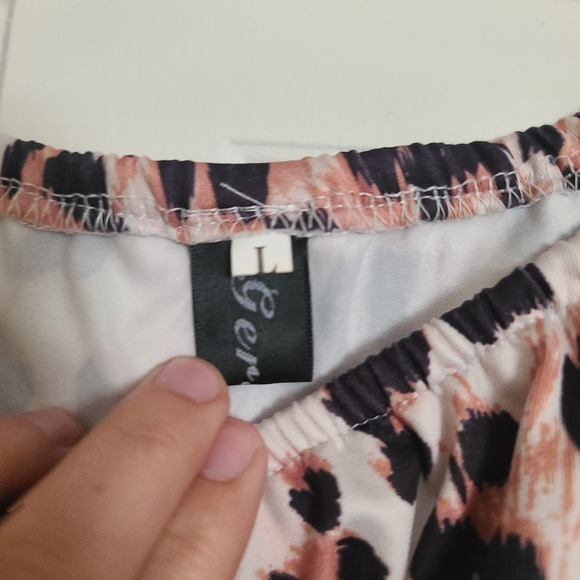 Gersymi Leopard Maxi Dress - Picture 3 of 3